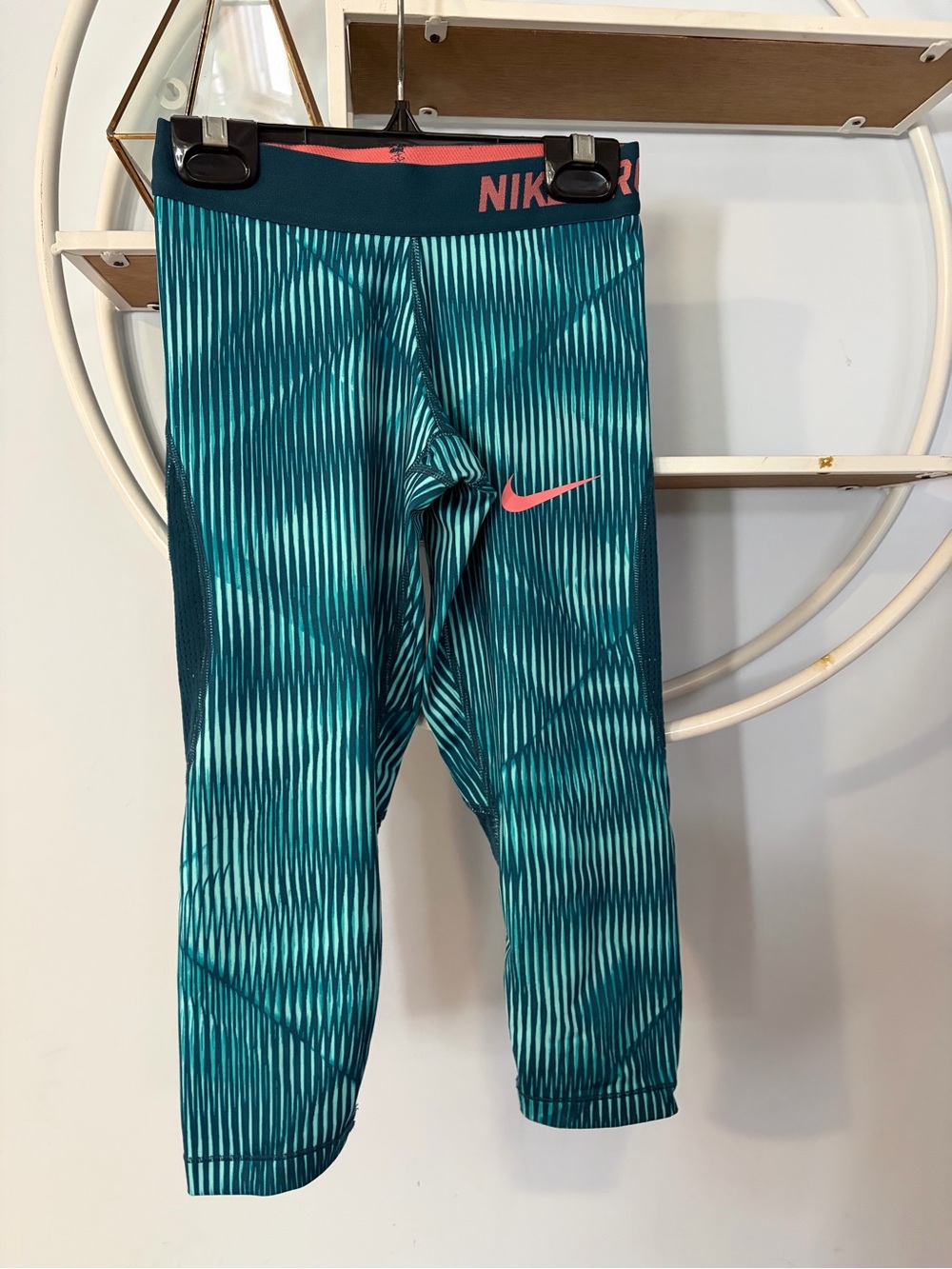 Nike Pro Hyper Cool Girls Youth Small S Aqua Space Blue Leggings